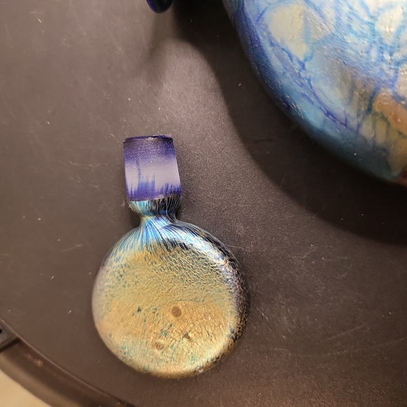 Isle of Wight England Bottle with Stopper Hand Blown w/ Original Sticker - Picture 9 of 11